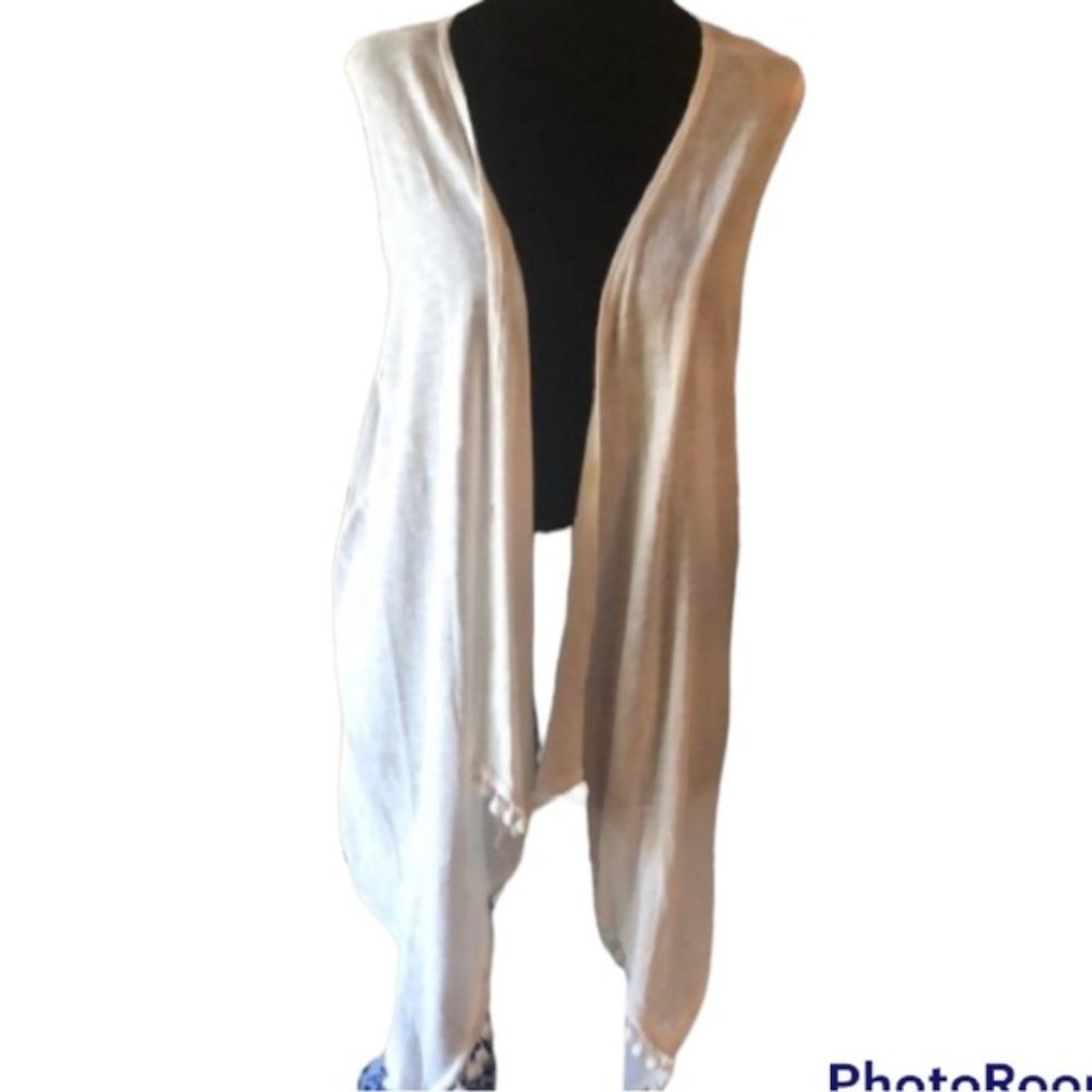 DIVIDED by H&M sweater vest size medium